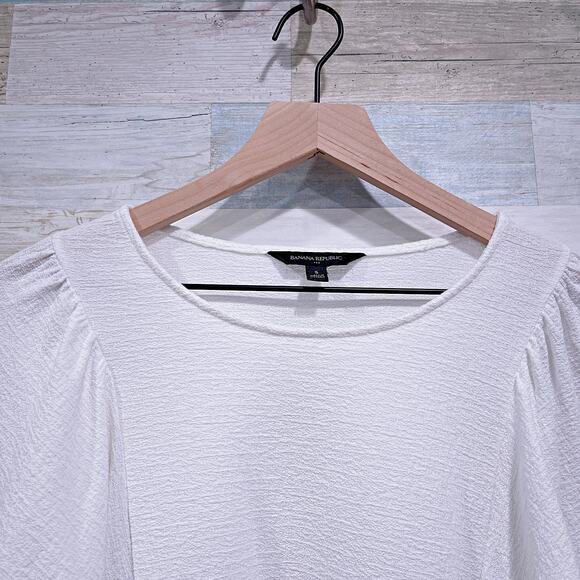Banana Republic Textured Puff 3/4 Sleeve Top White Relaxed Fit Womens Small - Picture 2 of 7